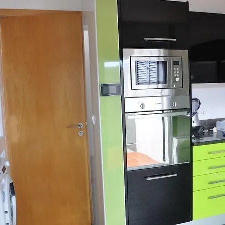 Casa Moderna Verde Feriehus Fajã de Cima