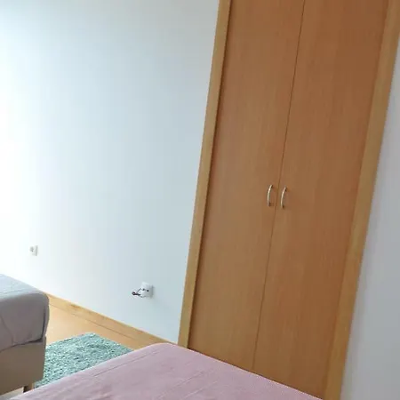 Casa Moderna Verde Feriehus